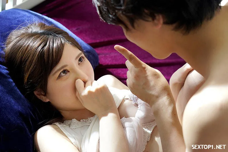 Dẫn bạn về nhà, bị bạn phang luôn cô vợ của mình